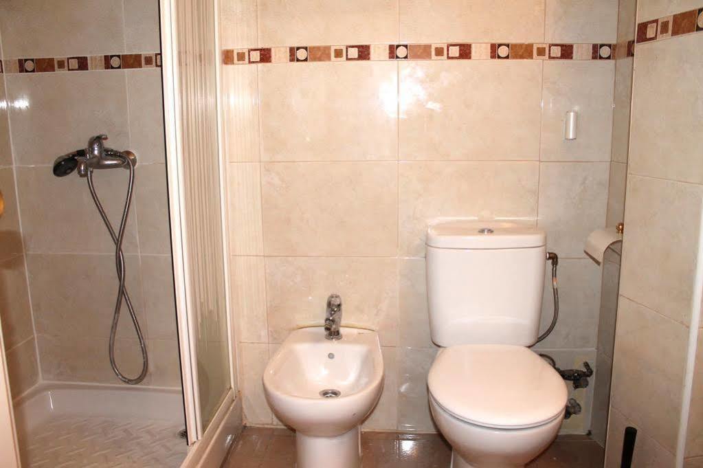 Apartamentos Rialto Madrid Ngoại thất bức ảnh